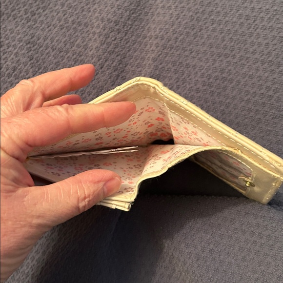 Wallets - Picture 4 of 6